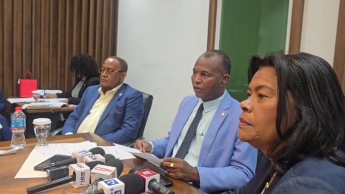 ¡Sin tocar cesantía! Comisión de Trabajo aprueba informe de reforma laboral