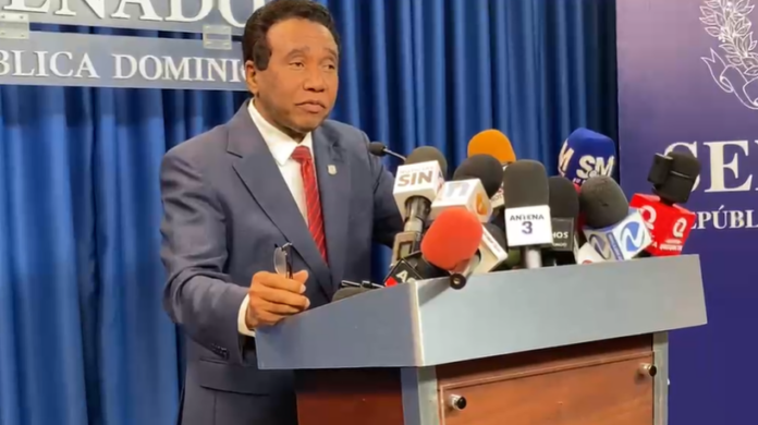 Senador Félix Bautista reitera su rechazo a explotación minera en San Juan; advierte impacto al río Yaque