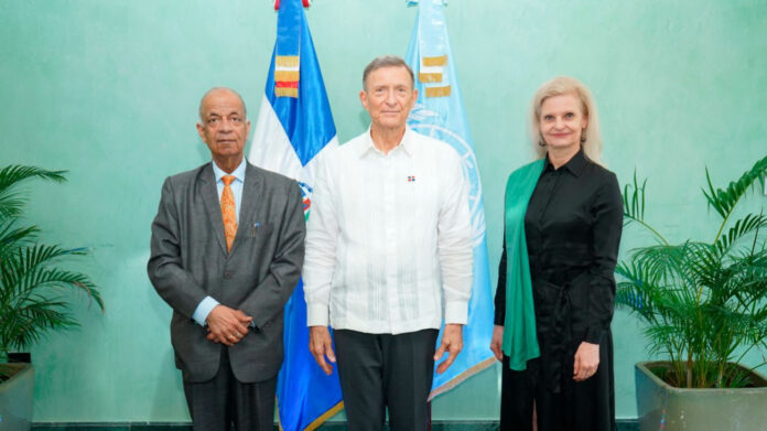 Roberto Álvarez se reúne con alto funcionario de la ONU sobre apoyo al despliegue de la GSF en Haití