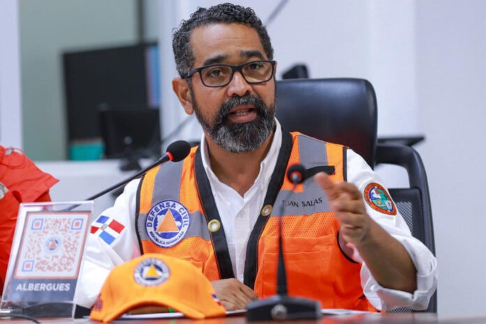El también presidente de la Comisión Nacional de Emergencias informó que la Defensa Civil pone a disposición de la población unos 2,742 albergues a nivel nacional, para ser usados en caso de ser necesario.