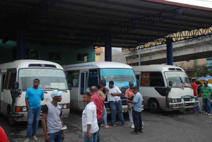 Conatra pospone aumento del pasaje hasta tanto gobierno analice propuesta integral para congelar precios gasoil regular y GLP