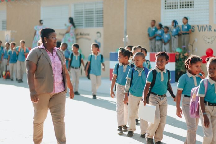 Ministerio de Educación llama a la comunidad educativa al regreso a clases este lunes 6, tras asueto de Semana Santa