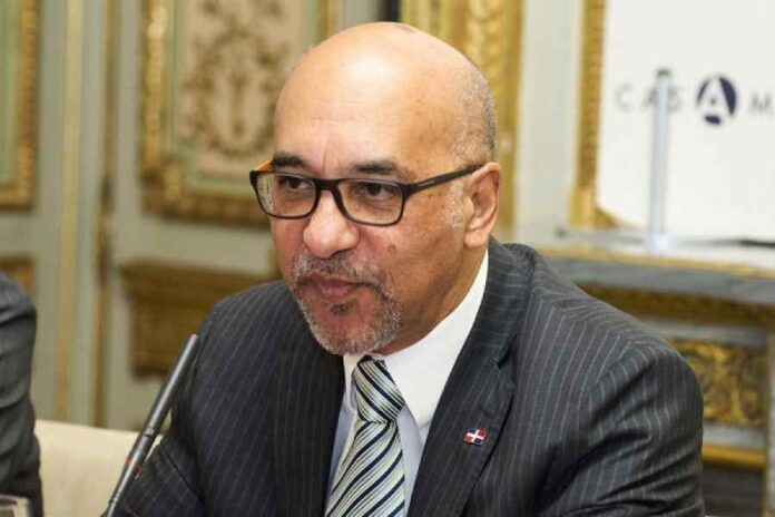Aníbal de Castro es galardonado con el Premio Nacional de Periodismo 2026