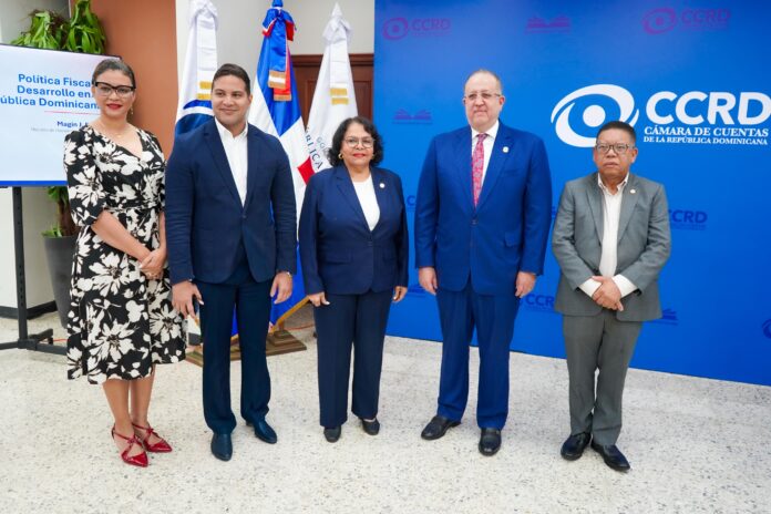 Cámara de Cuentas fortalece formación técnica durante Conversatorio Sobre Fiscalidad y Desarrollo Económico