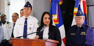 Faride Raful advierte sobre “cultura del desorden” y llama a ayudar primero antes de grabar Faride Raful advierte sobre “cultura del desorden” y llama a ayudar primero antes de grabar