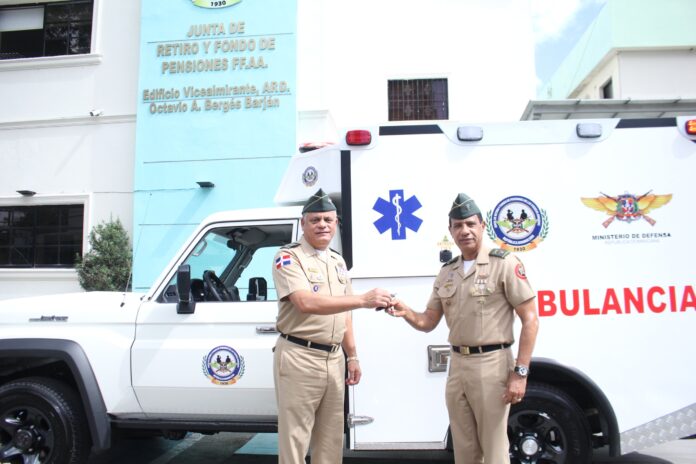 Ministro de Defensa: militares pensionados contarán con nueva ambulancia para traslados médicos