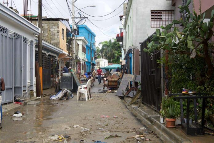 Intensas lluvias dejan más de 6,100 viviendas afectadas y 30,500 personas desplazadas en distintas provincias