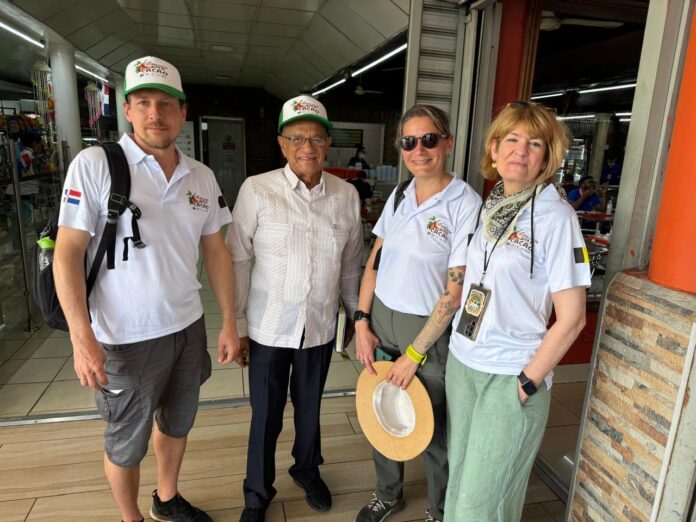 “Si en Europa se conoce lo que ocurre aquí, se puede influir para mejorar las condiciones de quienes producen la materia prima”, afirmó.