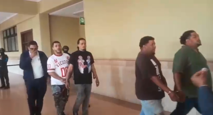 Aplazan medida de coerción contra motoristas por muerte de chofer recolector en Santiago