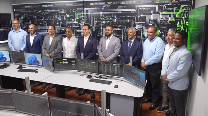 Gobierno pone en operación simulador para entrenar operadores y reducir riesgos en el sistema eléctrico