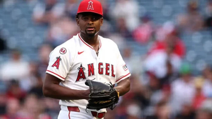 Todo esto, después de su salida anterior, en la que también enfrentó a los White Sox y en la que permitió 3 carreras en 5 entradas, incluyendo 2 jonrones.