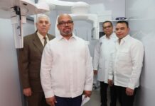 SNS entrega tomógrafo odontológico al Hospital Darío Contreras para fortalecer diagnóstico bucal En la actividad participaron el director de Odontología del SNS, Mario Bournigal; el director del hospital, Joselin Valdéz, así como especialistas del área bucomaxilofacial.