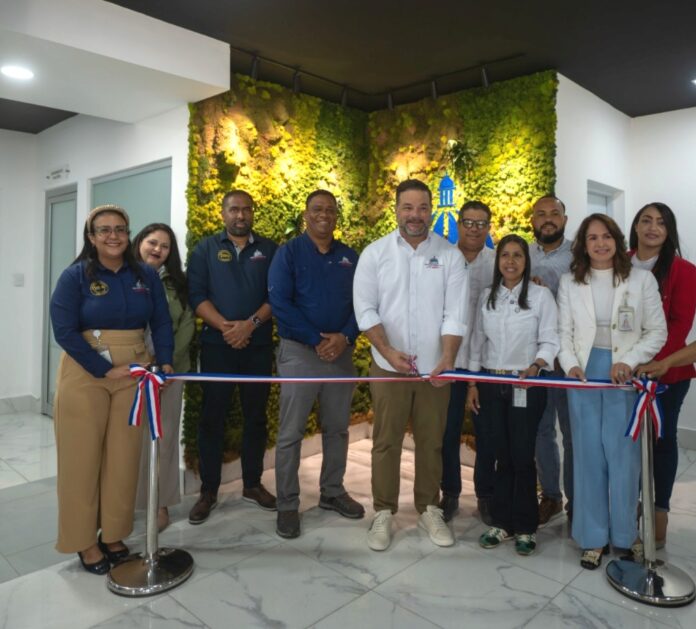 De su lado, la directora de Participación Ciudadana y Ventanilla Única, María del Carmen Vargas, valoró la puesta en funcionamiento de estas instalaciones como un paso importante para optimizar la calidad del servicio.