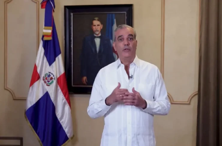 Abinader ordena detener proyecto minero Romero tras protestas en San Juan Abinader ordena detener proyecto minero Romero tras protestas en San Juan