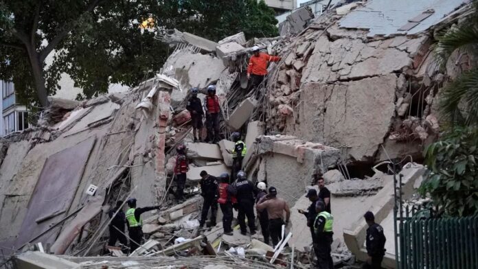 Aumenta a 1,719 la cifra de fallecidos por el doble terremoto en Venezuela