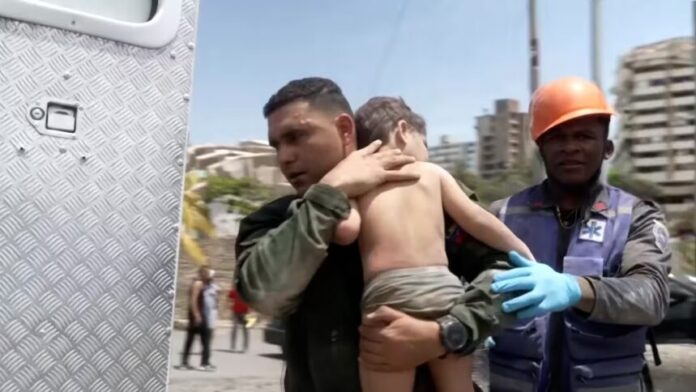 ¡Sano y salvo! Rescatan a niño de 3 años tras casi seis días bajo escombros en Venezuela