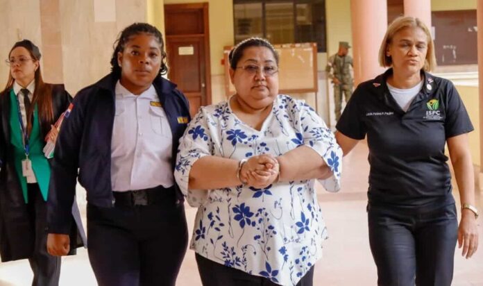 Piden 18 meses de coerción contra imputados por presunto fraude en Oncológico del Cibao