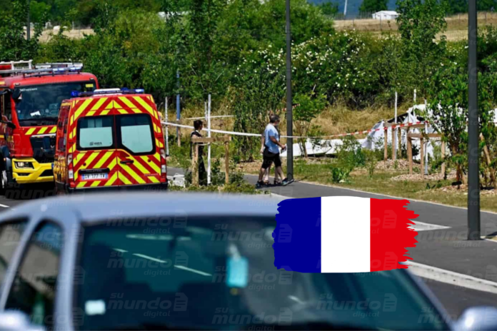 ¡Tragedia! Once personas mueren al estrellarse una avioneta en el este de Francia