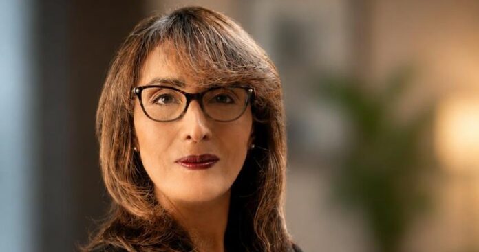 Doctora Karen Tamariz advierte RD no está preparada para sustitución automática de medicamentos