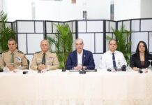 Presidente Abinader encabeza reunión de seguimiento al Plan de Seguridad Ciudadana Presidente Abinader encabeza reunión de seguimiento al Plan de Seguridad Ciudadana