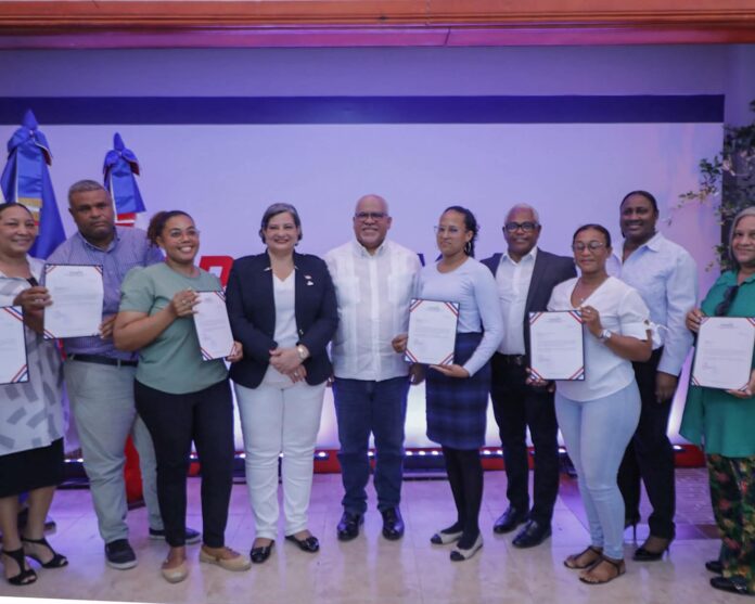 Promipyme entrega RD$50 millones a 200 emprendedores de Sabana de la Mar e inaugura nueva sucursal