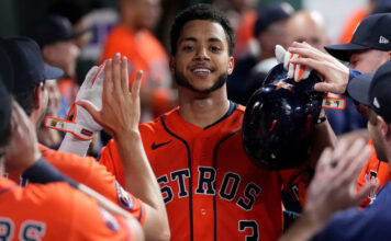 Los Nuestros MLB: Jeremy Peña encabeza lluvia de cuadrangulares en jornada de poder latino Los Nuestros MLB destaca la actuación de Jeremy Peña con dos cuadrangulares, además del poder mostrado por Rafael Devers, José Siri, Denzer Guzmán y otros peloteros latinos en Grandes Ligas.