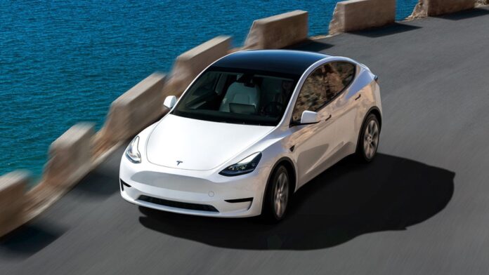 Tesla busca producir 7,500 vehículos por semana tras caída de ventas en Europa