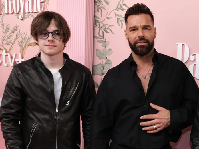 Durante el video, Valentino insistió en que tanto él como su hermano gemelo, Matteo, son personas completamente distintas. “Solo porque somos gemelos y nacimos al mismo tiempo no significa que vamos a ser iguales”, comentó, subrayando que ambos tienen personalidades, opiniones e intereses diferentes.