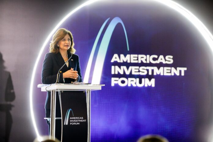Raquel Peña proyecta a RD como un destino confiable para la inversión en el Americas Investment Forum 2026