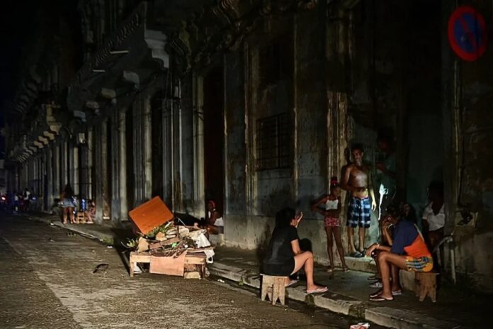 Gobierno cubano atribuye nuevo apagón al endurecimiento de las sanciones de Estados Unidos