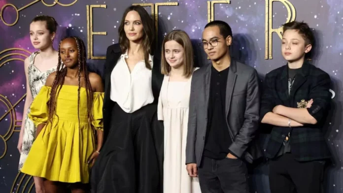Dos hijos más de Angelina Jolie inician proceso para eliminar el apellido Pitt
