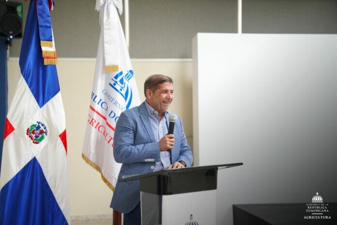 Ministro de Agricultura juramenta integrantes del Patronato Nacional de Ganaderos