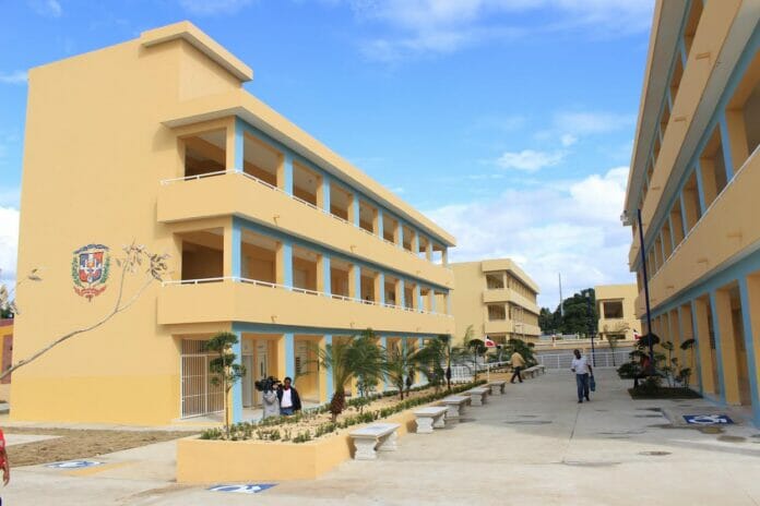 Baja asistencia en las escuelas públicas tras inicio de año escolar 2022-2023