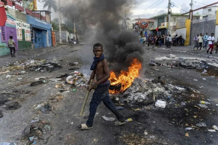 Estados Unidos considera petición de Haití para enviar tropas extranjeras