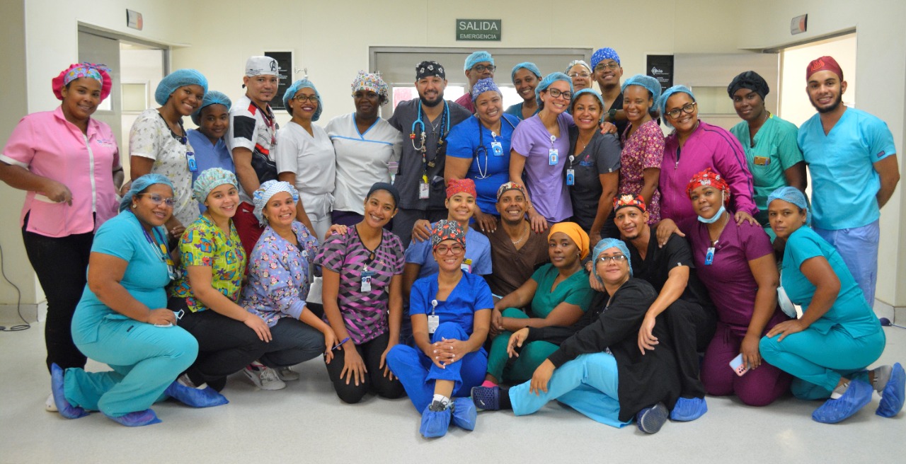 1665327808 20 Hospital Materno Doctor Reynaldo Almanzar realiza jornada de cirugias obstetricas