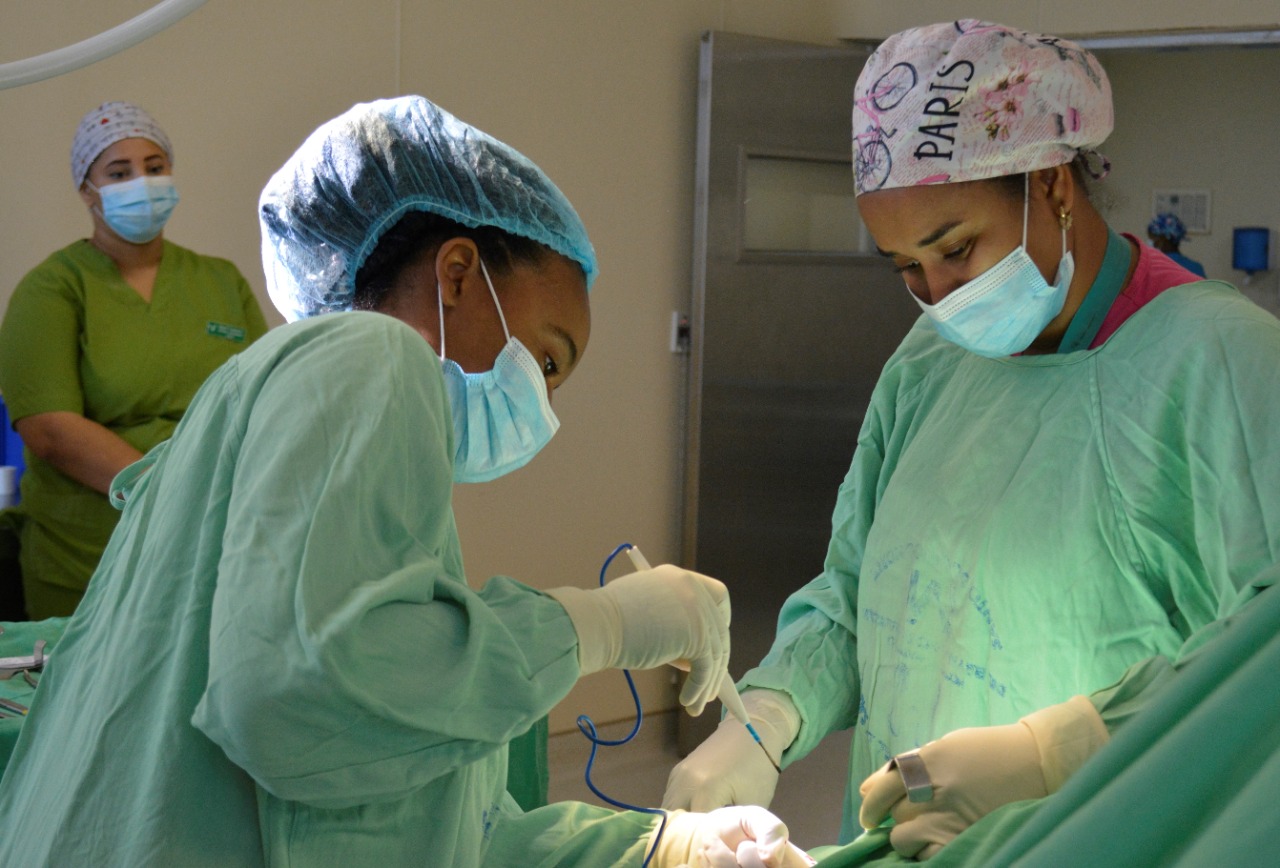 1665327808 325 Hospital Materno Doctor Reynaldo Almanzar realiza jornada de cirugias obstetricas