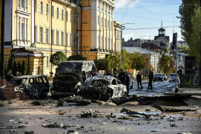 Bombardeos rusos sobre Kiev, Leópolis y Zaporiyia causan terror y muerte