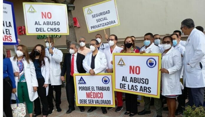 Usuarios de ARS y AFP respaldan lucha de médicos