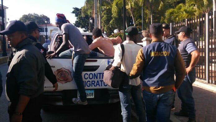 Haití denuncia trato “vergonzoso” a sus nacionales en RD