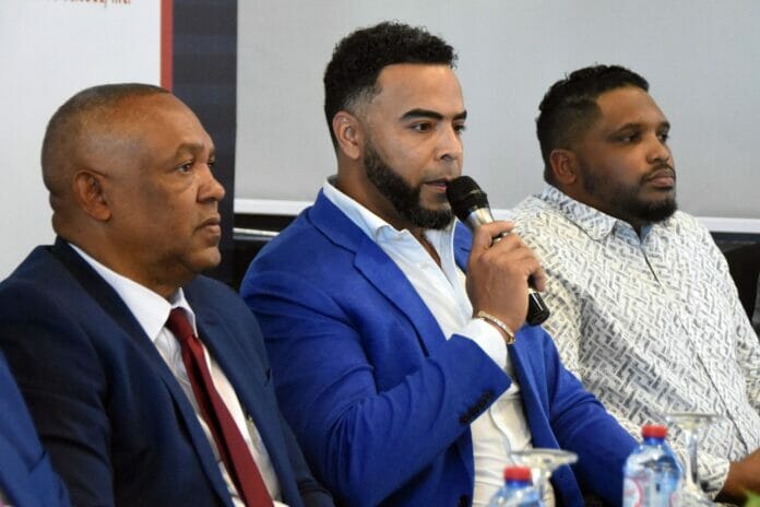 Nelson Cruz y la federación dominicana de peloteros
