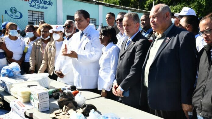Ministro de Salud Pública visita la Zurza por casos de cólera