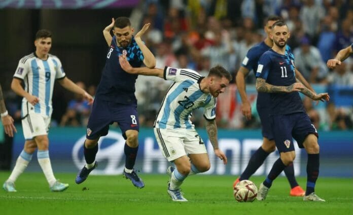 Medio Tiempo: Argentina anota dos goles sobre Croacia, Qatar 2022