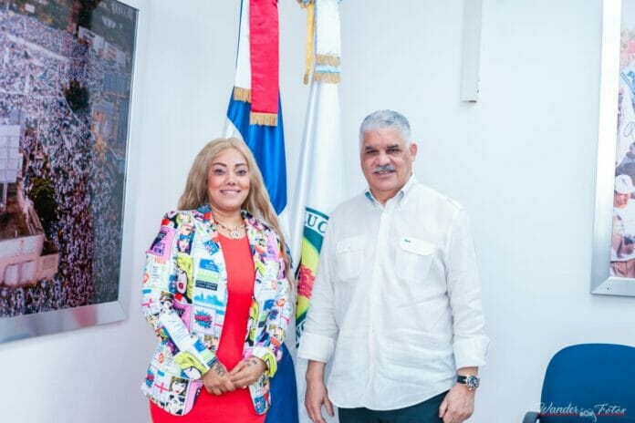 Kerty Calderón presenta candidatura a diputada por SDE