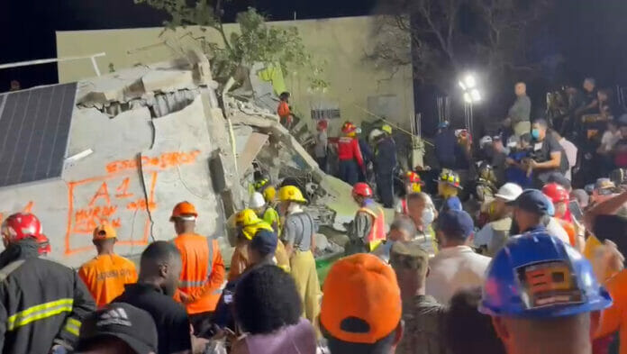 La Vega: Continúan las labores de rescate en edificio colapsado