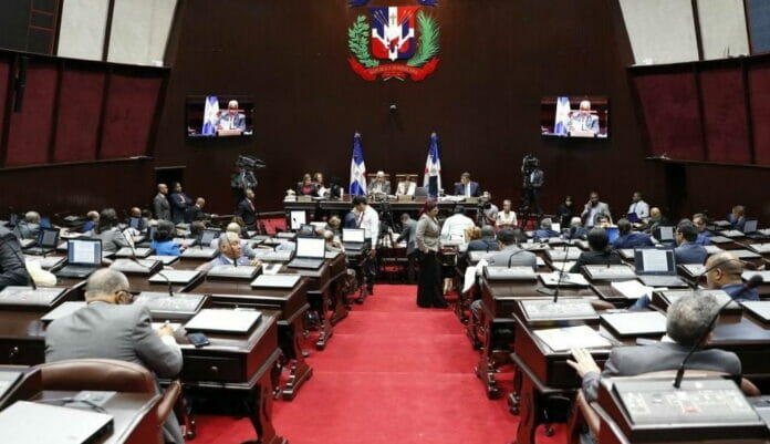 Diputados del PRM favorecen aprobación del Código Penal este año