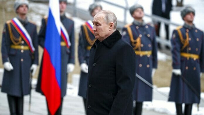 Putin amenaza a Occidente en la conmemoración de Stalingrado