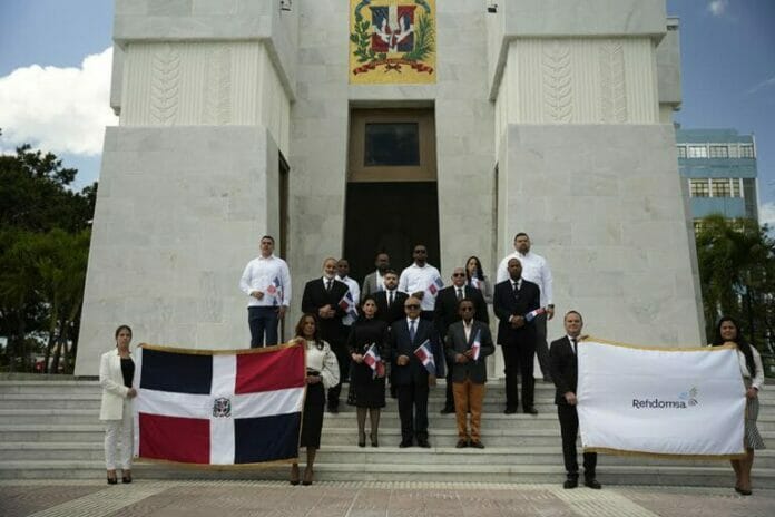 Refidomsa rinde homenaje a la patria en el 179 aniversario de la Independencian