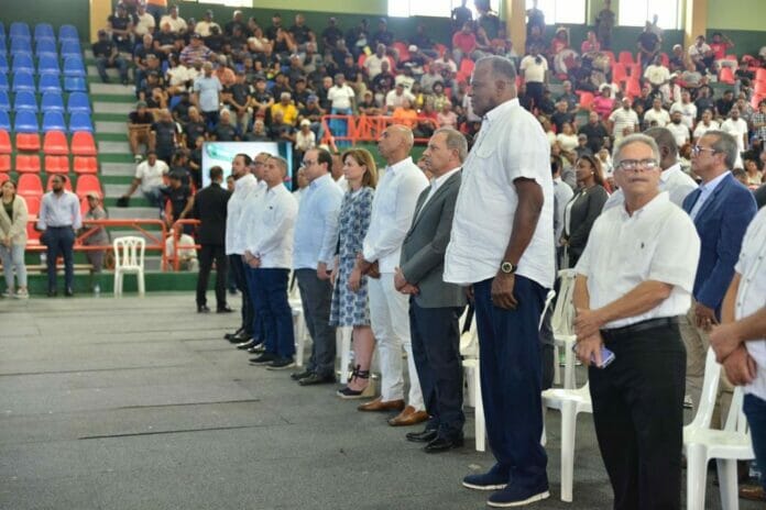 Club San Carlos remozado por gobierno dominicano