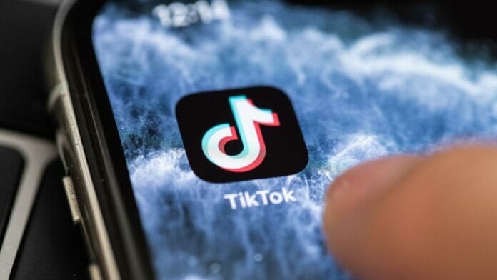 La Comisión Europea prohíbe a sus trabajadores instalar TikTok