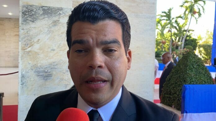 PRM ganará en SDE con más 60%, según Wellington Arnaud
